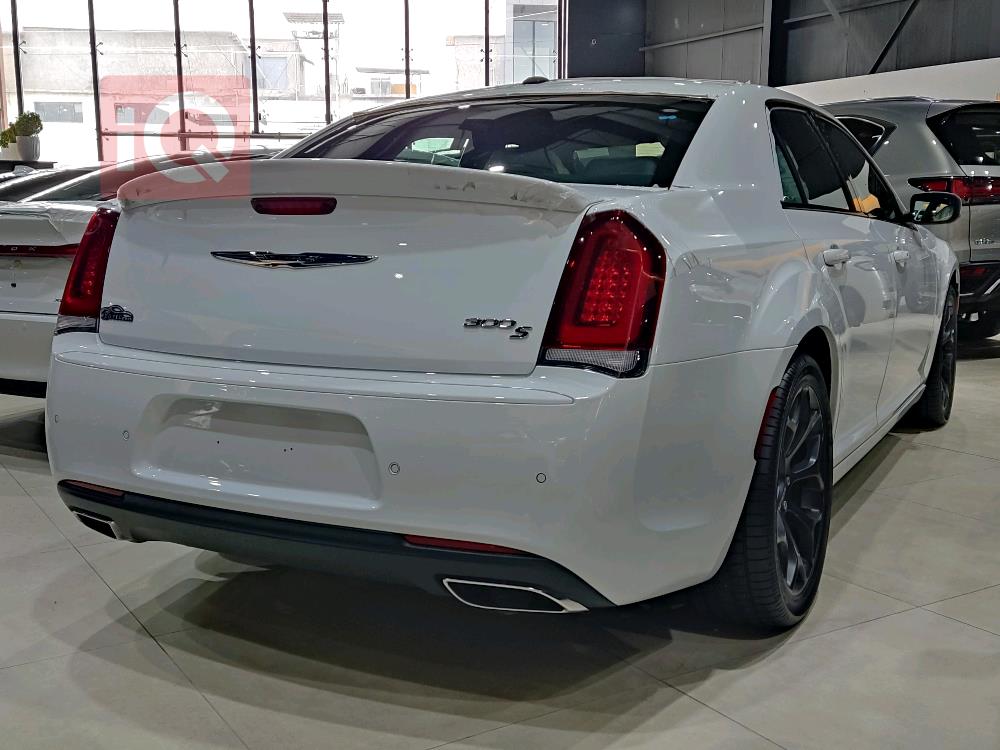 کرایسلەر 300